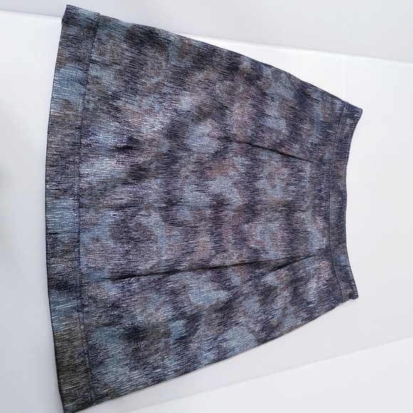 Burberry | Evening Metallic Flare‎ Skirt, size 8 - Picture 7 of 11